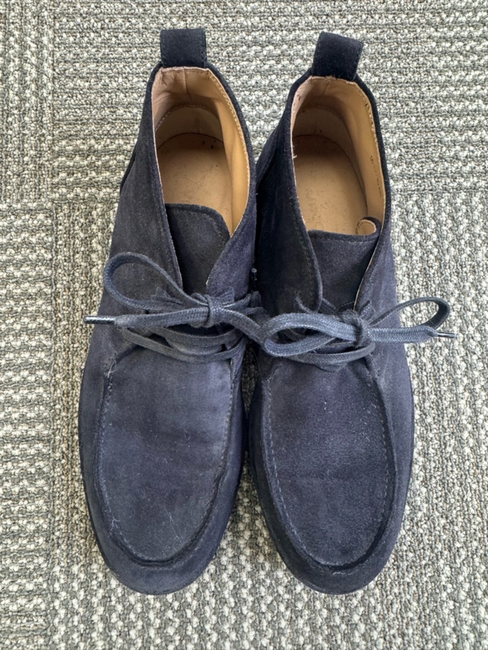 Vince Men’s Blue Suede Chukka Boots, size 9